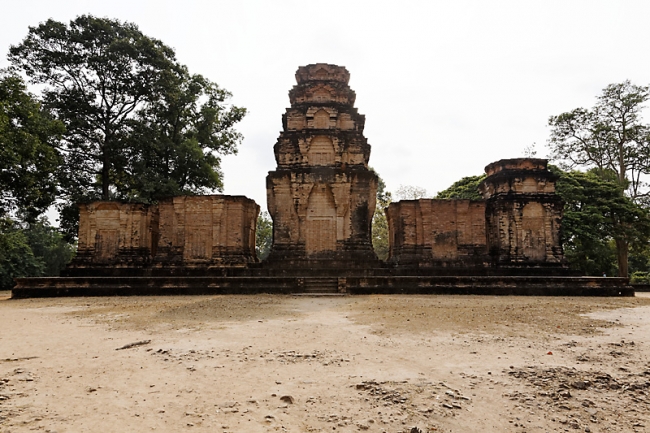 Prasat Kravan-001
